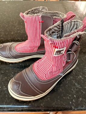 Sorel Tivoli Red & Brown Striped Waterproof Winter Boots